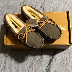 Eddie Bauer Gray Shearling moccasin.  Women’s size 6m NWT in box.